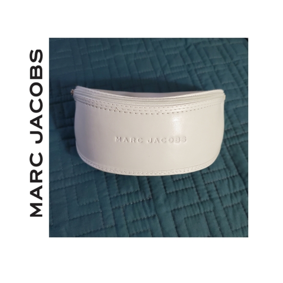 Marc Jacobs Accessories - NEW Marc Jacobs Designer Eyeglass Sunglass Case